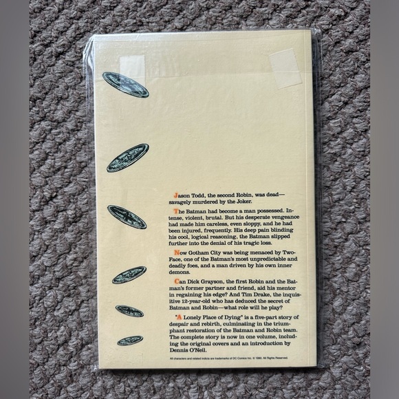 Batman: A Lonely Place of Dying - Comic Book - Picture 2 of 2